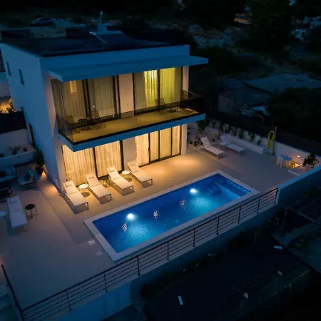 Casa vacanze Maca - Pool An View Traù