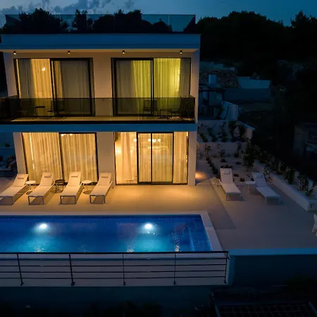 בית נופש Maca - Pool An View *